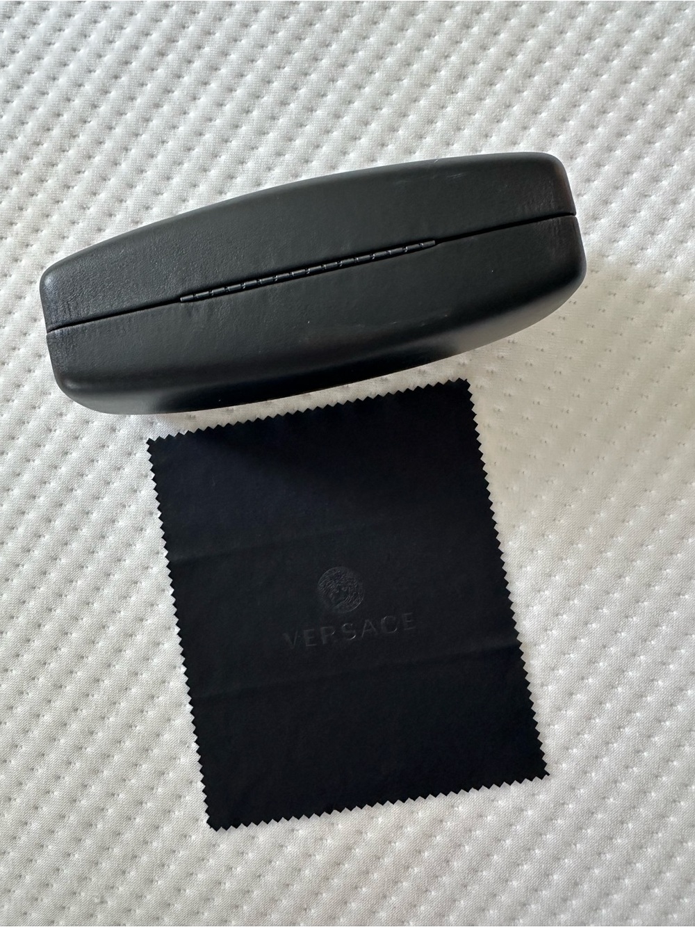 Versace Black and Gold Eyewear Case with Black Microfiber Cloth - Picture 4 of 10